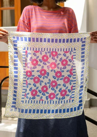 Sjal "Sophie" i ekologisk bomull - briljantblå