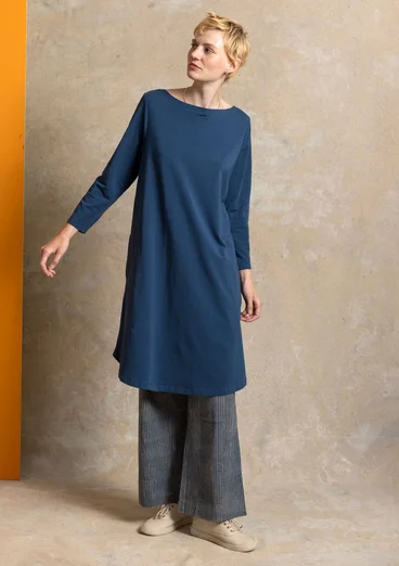 Trikåklänning ”Theia” i ekologisk bomull/elastan - stillahavsblå