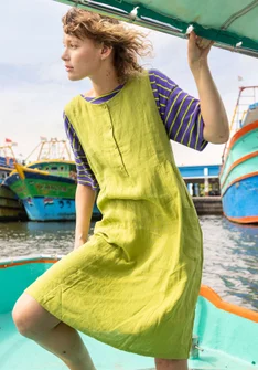 Vävd ärmlös klänning i lin - kiwi