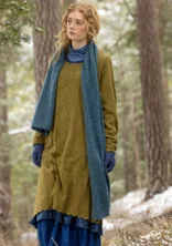 Stickad klänning "Alma" i ekologisk/återvunnen bomull - mörk oliv