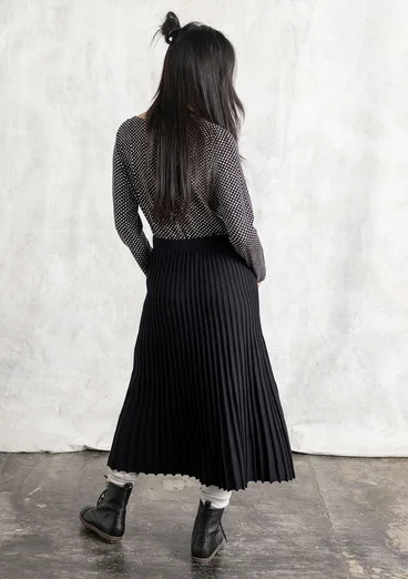 Stickad kjol i ekologisk/återvunnen bomull - svart/enfärgad