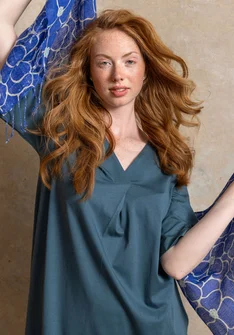 Sjal ”Theia” i lin - lupin