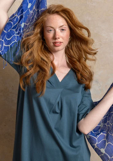 Sjal ”Theia” i lin - lupin