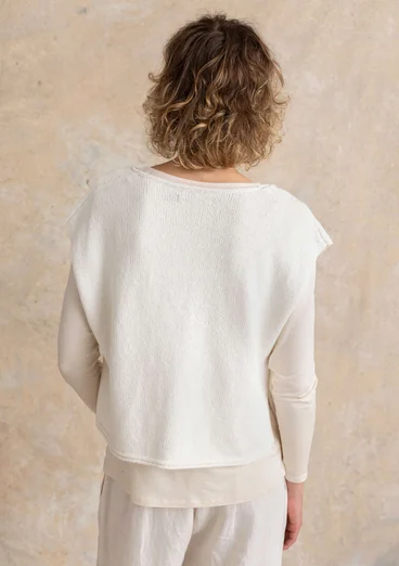 Stickad väst i ekologisk/återvunnen bomull - ofärgad