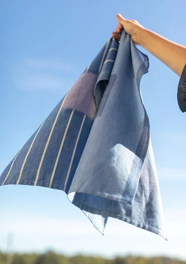 Kökshandduk "Ira" i ekologisk bomull - briljantblå