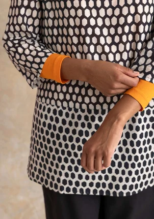 Vävd tunika ”Vendela” i ekologisk bomull - svart/mönstrad