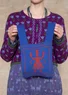 Stickad  väska "Skåne" i ekologisk/återvunnen bomull (koboltblå En storlek)
