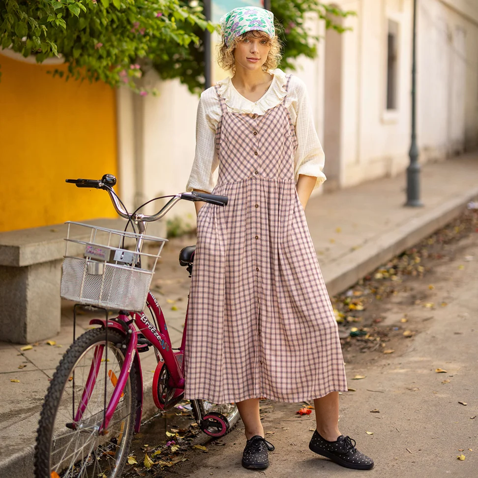 Vävd ärmlös klänning "Juliette" i viskos - ljus persika