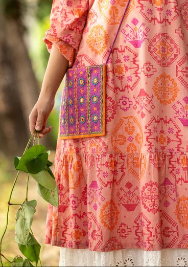 Färgglad broderad väska "Sunita" i ekologisk bomull - midsommarblomster