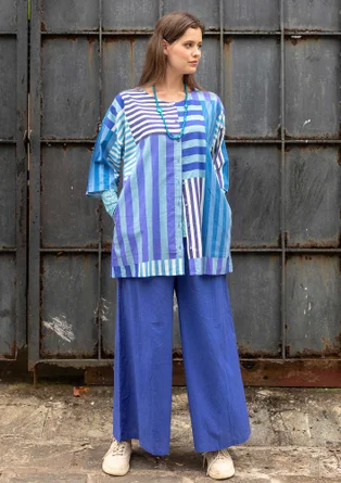 Färgglad vävd blus "Cherai" i ekologisk bomull - havsblå