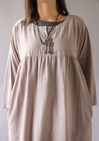 Vävd klänning "Marie" i ekologisk bomull/siden - duvgrå