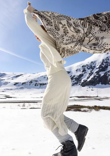 Stickad kjol "Forgetmenot"  i alpackamix - oblekt