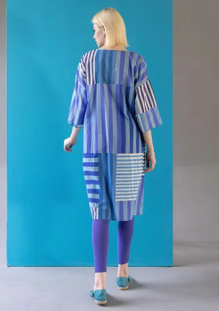 Färgglad randig klänning "Cherai" i ekologisk bomull - havsblå