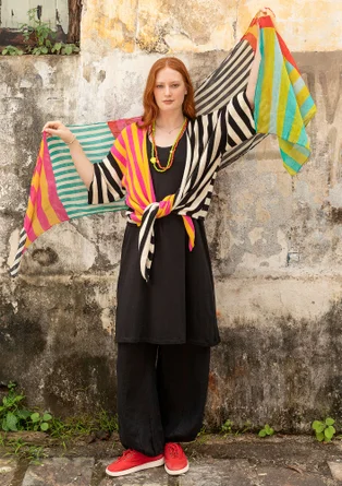 Randig färgglad sjal "Cherai" i ekologisk bomull - smultron