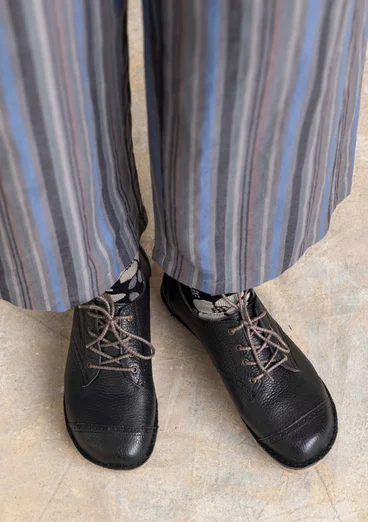 Knytsko i nappa - svart