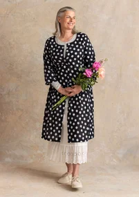 Vävd klänning ”Tindra” i ekologisk bomull - svart/mönstrad