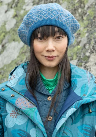 Stickad basker "Nova Scotia" i ull - indigofera