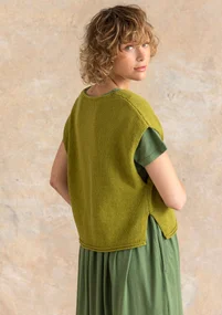 Stickad väst i ekologisk/återvunnen bomull - grönpeppar