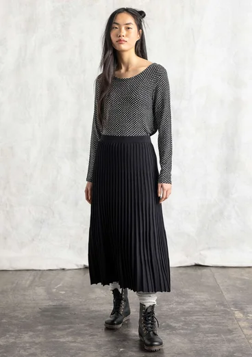 Stickad kjol i ekologisk/återvunnen bomull - svart/enfärgad