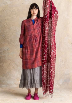 Sjal ”Theia” i lin - purpur