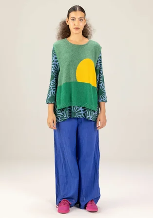 Stickad mönstrad väst  "Asahi" i återvunnen ullmix/ekologisk bomull - mörk smaragd