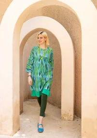 Vävd klänning "Marie" i ekologisk bomull/siden - cikada/mönstrad