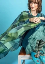 Garnfärgad sjal "Cleo" i ull - indigoblå