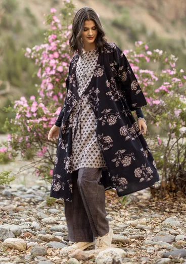 Vävd klänning ”Rose hip” i ekologisk bomull - svart