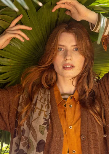 Vävd sjal "Harriet" i ull - mörk natur