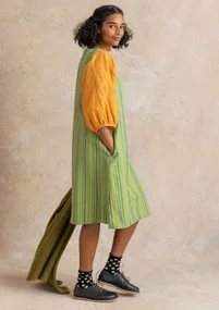 Vävd klänning ”Esme” i bomull/lin - kiwi/randig