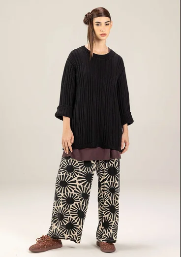 Enfärgad tröja "Midori" i ekologisk bomull - svart