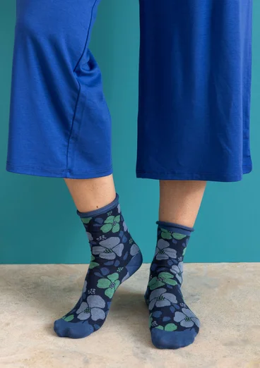 Strumpa ”Theia” i ekologisk bomull - stillahavsblå