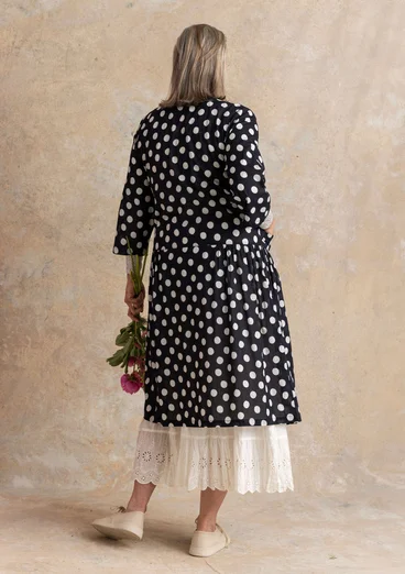 Vävd klänning ”Tindra” i ekologisk bomull - svart/mönstrad