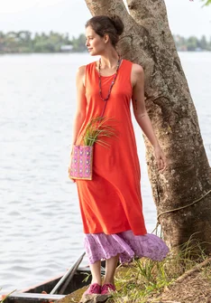 Färgglad trikåklänning "Shikara" i ekologisk bomull/modal - klarröd