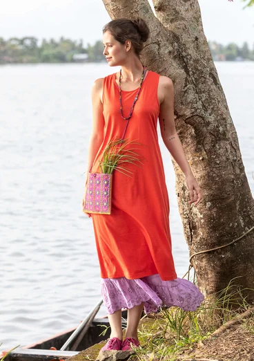 Färgglad trikåklänning "Shikara" i ekologisk bomull/modal - klarröd