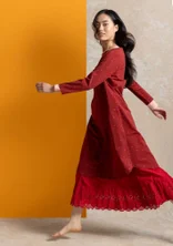 Trikåklänning ”Theia” i ekologisk bomull/elastan - mörk agatröd/mönstrad