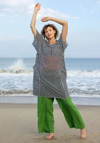 Vävd klänning "Reflexions" i ekologisk bomull - svart/halvblekt