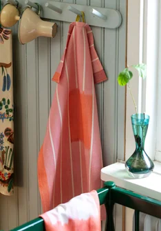 Kökshandduk "Ira" i ekologisk bomull - körsbärsblom