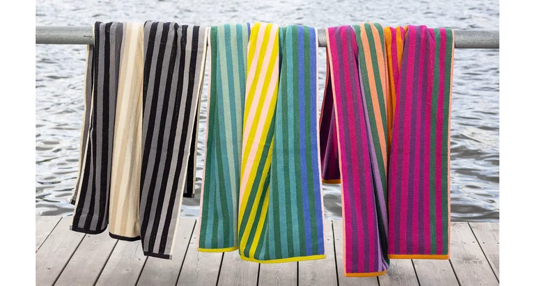 “Sunset” bath sheet in organic cotton