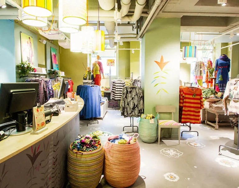 Gudrun Sjödéns butik på Skillnadsgatan/Erottajankatu i Helsingfors.