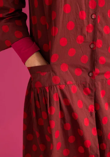 Vävd klänning ”Tindra” i ekologisk bomull - mörk agatröd/mönstrad