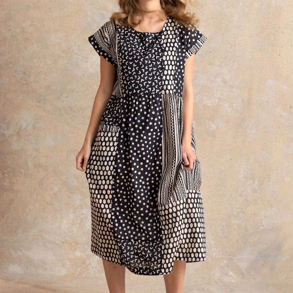 Vävd klänning "Sally" i ekologisk bomull - svart