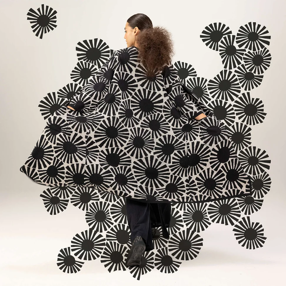 Mönstrad lång kofta "Midori" i ekologisk bomull - svart